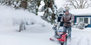 Read more about the article Tips for Safely Operating a Snow Blower